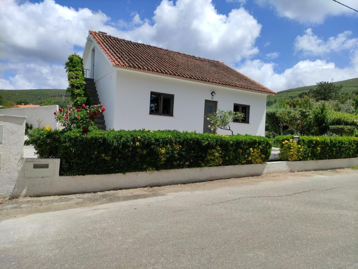 Villa Casa Dos Vales 11 Porto de Mós Exterior foto